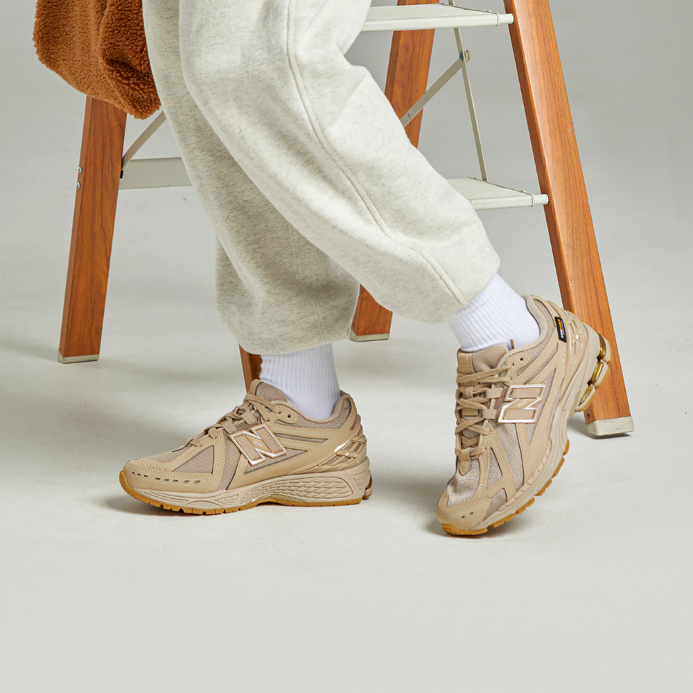 Кроссовки New Balance Nb 1906R "Urbancore"