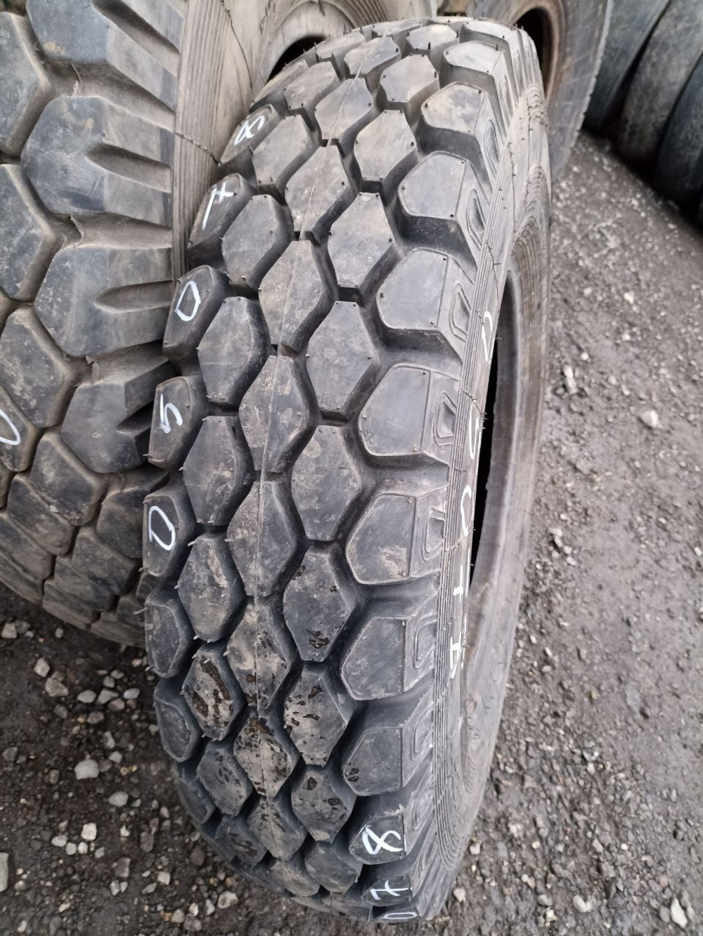 9.00R20 Kama И-Н142БМ шина б/у
