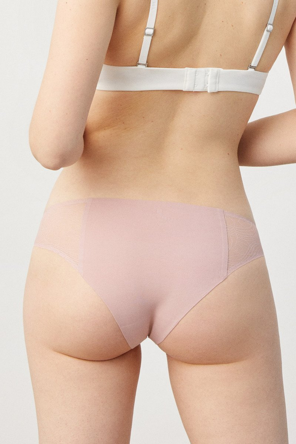 19316 Laser hipster Трусы шорты