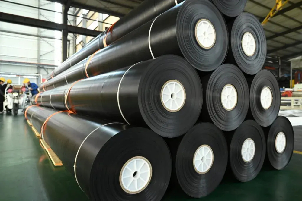 Геомембрана HDPE (ПЭВП) | GEOFOL HD | GRI‑GM13 | гладкая