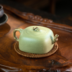 316029 Чайник ИСИН "4-сторонний бамбуковый" 300мл, в подар.коробке, глина зелёный/жёлтый/коричн.