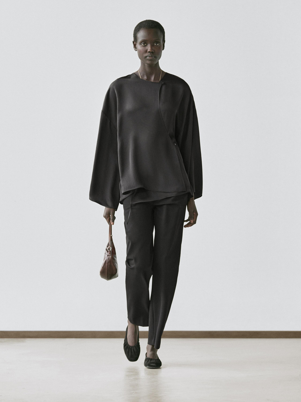 Massimo Dutti Рубашка из струящейся ткани внахлест, черный