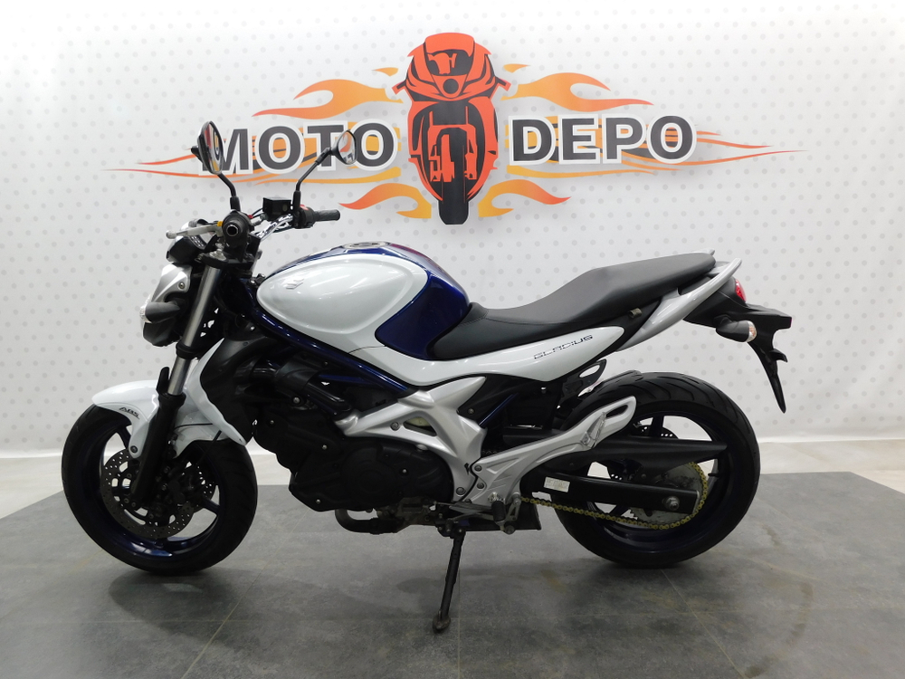 Suzuki Gladius SFV 400 ABS 038369