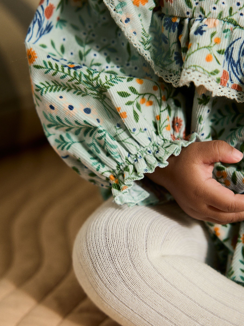 Платье-песочник и колготки в комплекте для девочек Next AN7-953, Светло-зеленый, Молочный