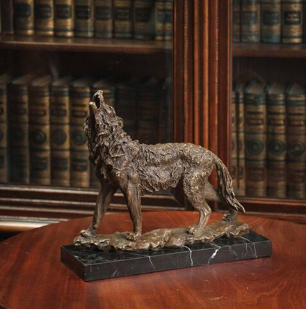 Кабинетная скульптура «Волк»