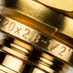 Переходник с накидной гайкой 20xG 1/2"