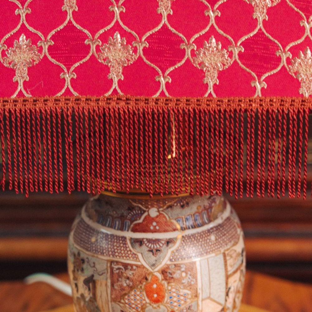 Антикварная настольная лампа в японском стиле