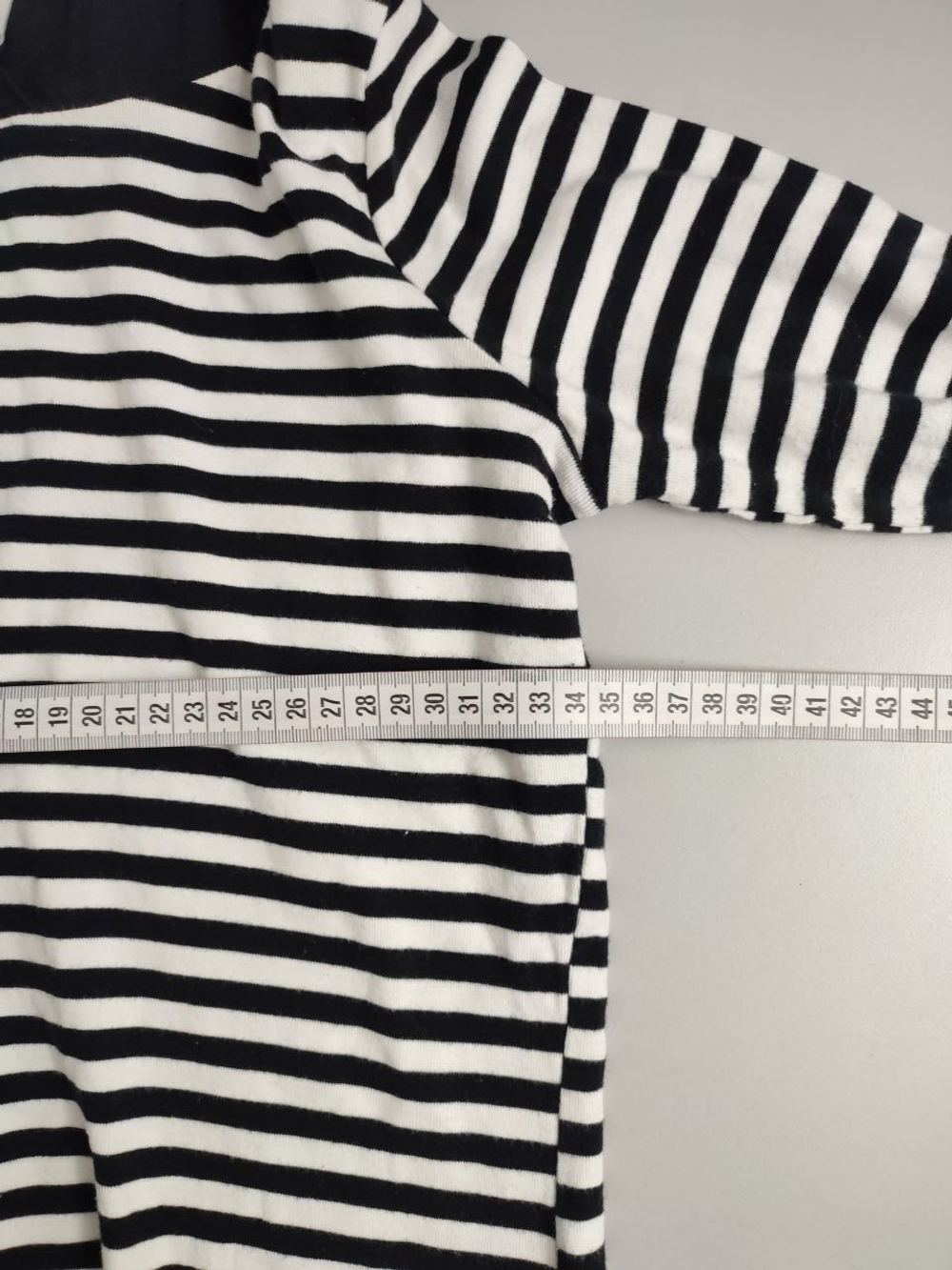 Джемпер Твоё с капюшоном 42 размер