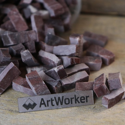 Колотый натуральный камень Royal Red, 350 гр