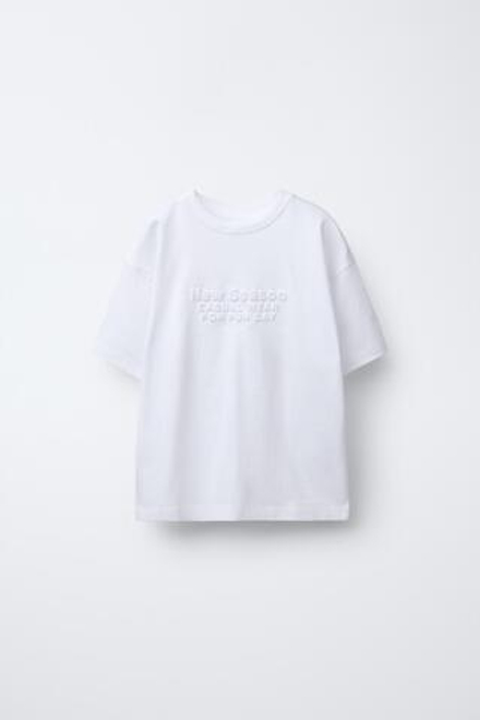 ZARA ФУТБОЛКА С РЕЛЬЕФНОЙ НАДПИСЬЮ, БЕЛЫЙ