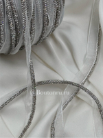 Кант на белой органзе со стразовым шнуром