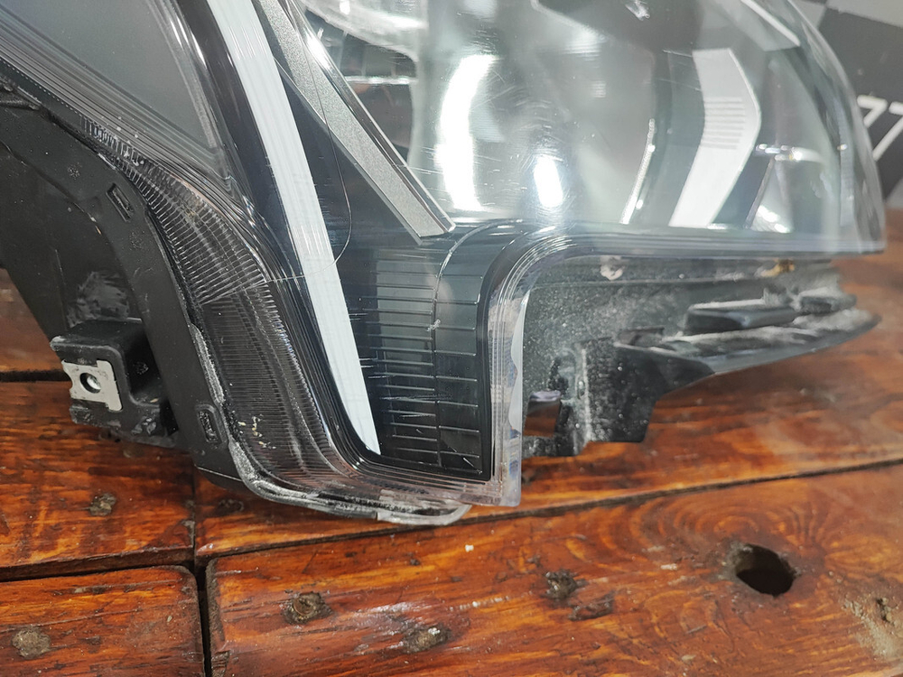 Фара правая галоген Kia Rio 4 (FB) 20-нв Б/У Оригинал 92102H0500