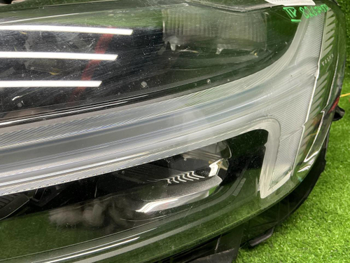 Фара левая Volvo XC60 2 (2021-2025) LED