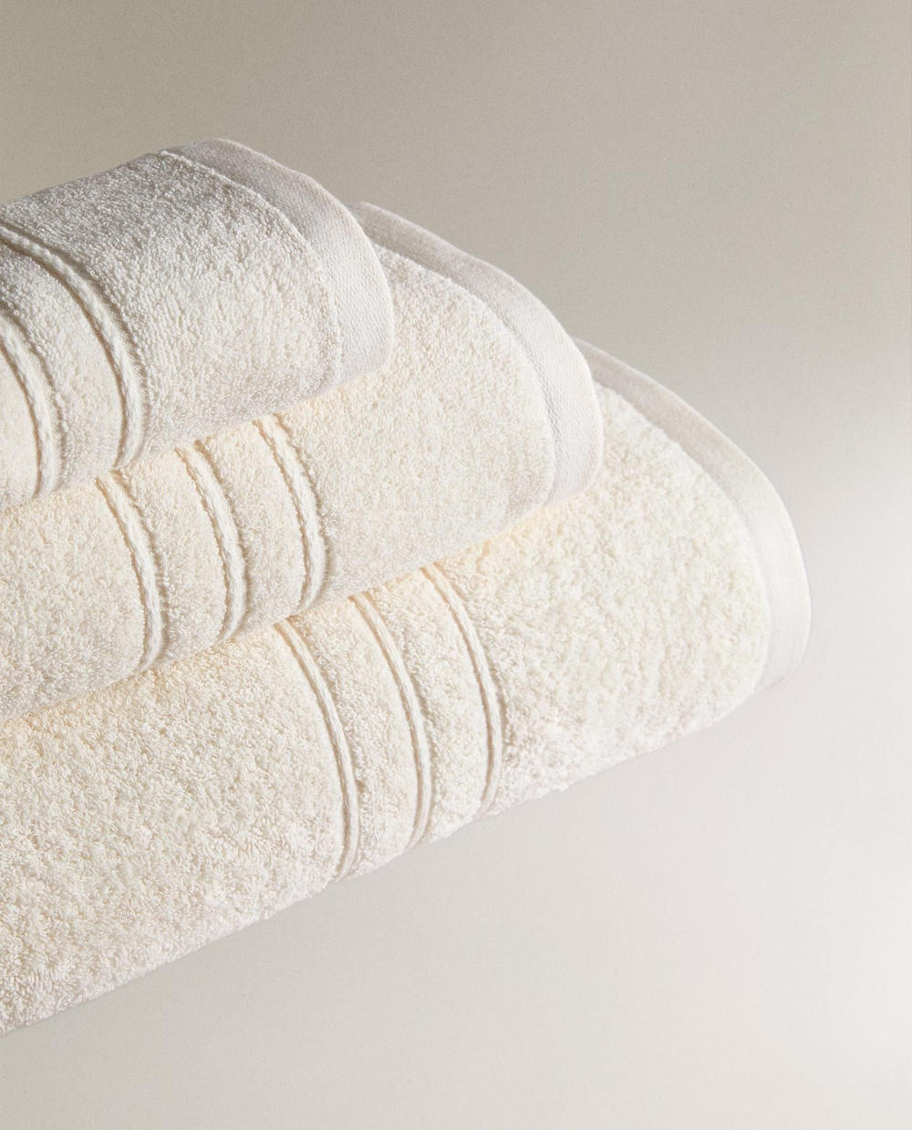 Zara Home - Банное полотенце с бордюром, бежевый, 50х90 см