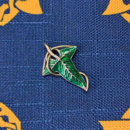 Подвеска. Листок Лориэна" (мельхиор)