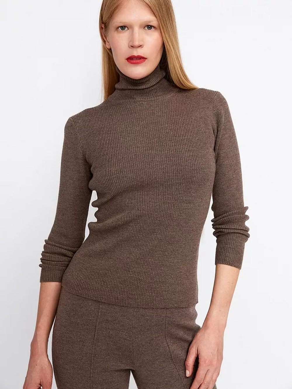 Свитер женский FREE AGE