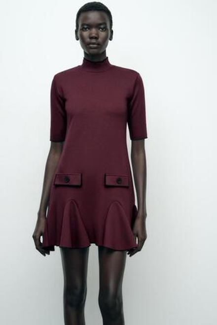 ZARA КОРОТКОЕ ПЛАТЬЕ С БОТИНКАМИ, ЦВЕТ БУРГУНДСКОГО ВИНА