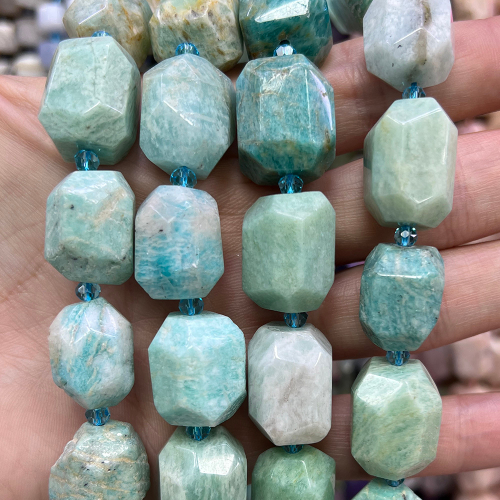 Амазонит бусины 10/15х20/25 мм, крупная грань, нитка 38 см