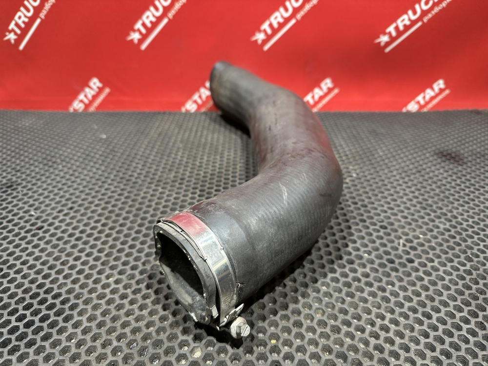 Патрубок радиатора