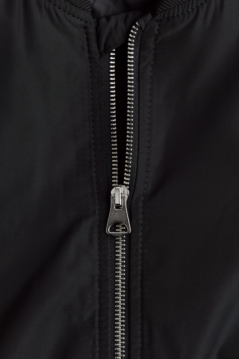 H&M Легкая стеганая куртка, черный