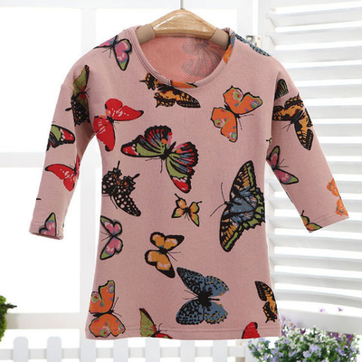 Лонгслив однотонный с принтами бабочек