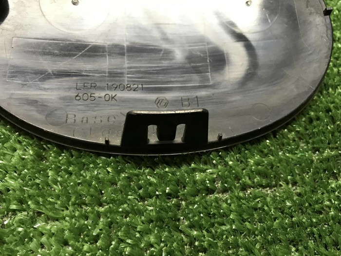 Эмблема решетки радиатора Lexus RX 4 (2019-2022)