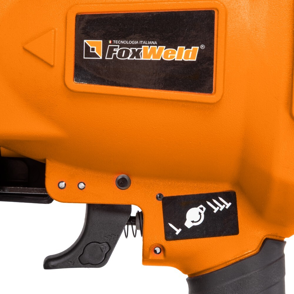 Пневматический гвоздезабивной пистолет – барабанный нейлер AERO C90