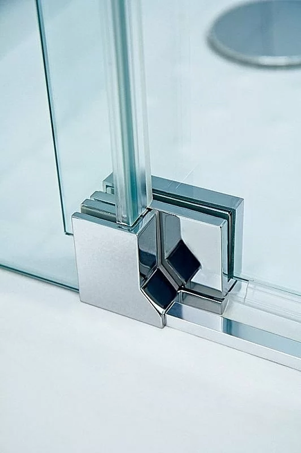 Душевой уголок Cezares Slider 70х70 SLIDER-A-2-70/80-BR-NERO стекло бронза тонированное/профиль черный матовый