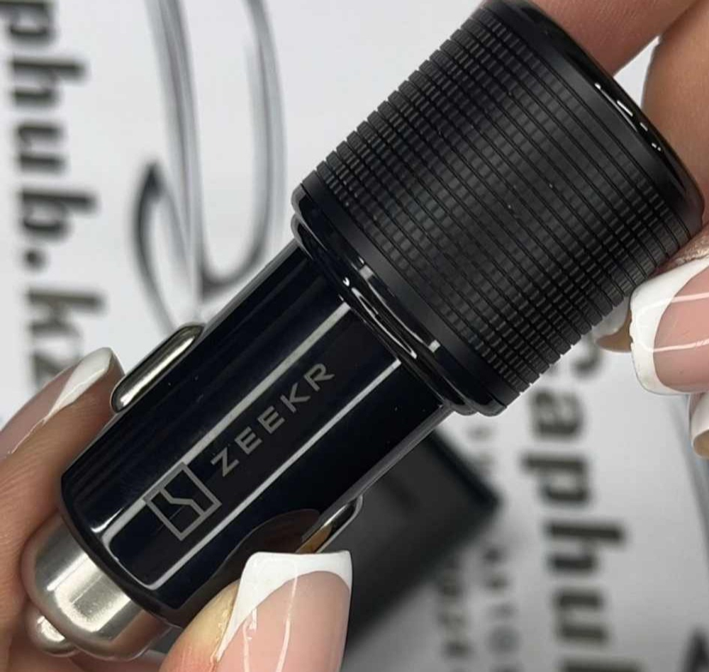 USB переходник в прикуриватель Zeekr