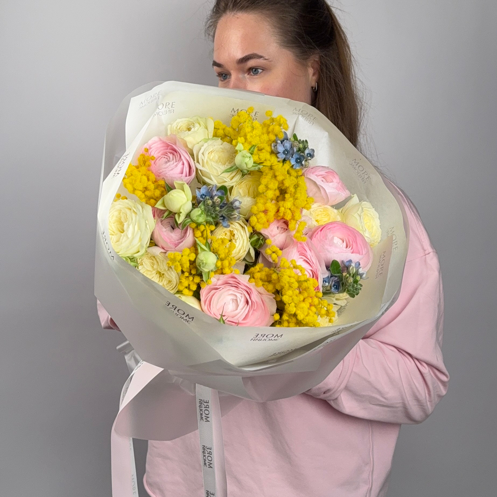 Букет с мимозой “Дофамин”