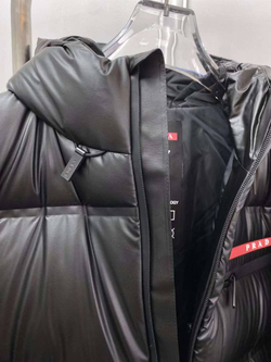 Пуховик Prada
