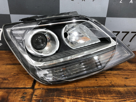 Фара правая ксенон Kia Mohave (HM) 08-20 Б/У Оригинал 921022J660