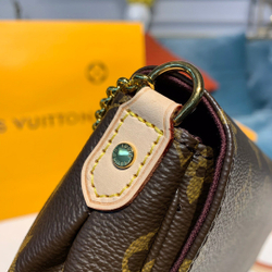 Louis Vuitton Favorite PM