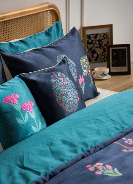 Покрывала и пледы