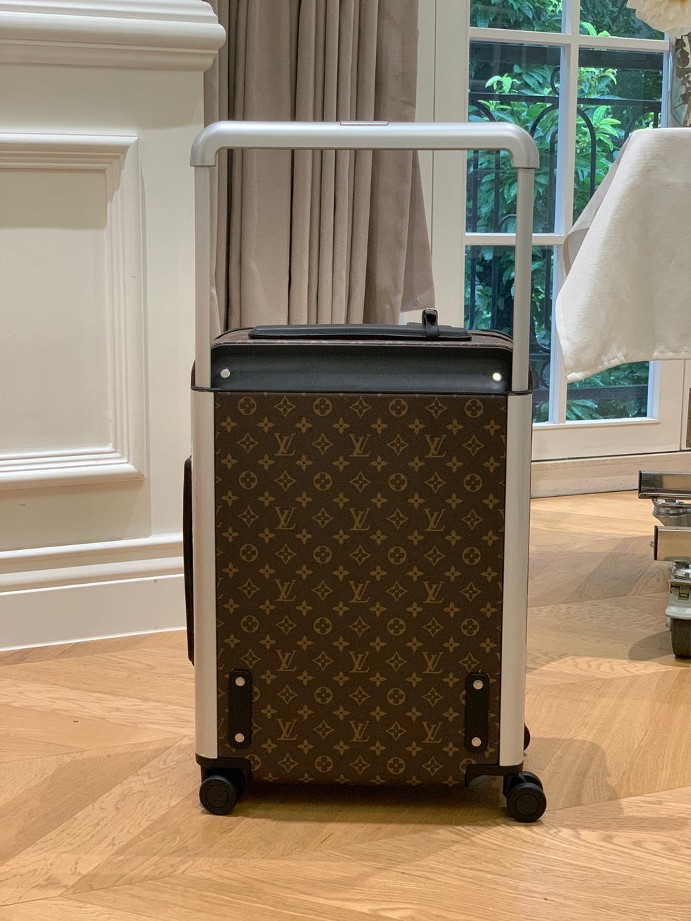 Louis Vuitton Horizon 55