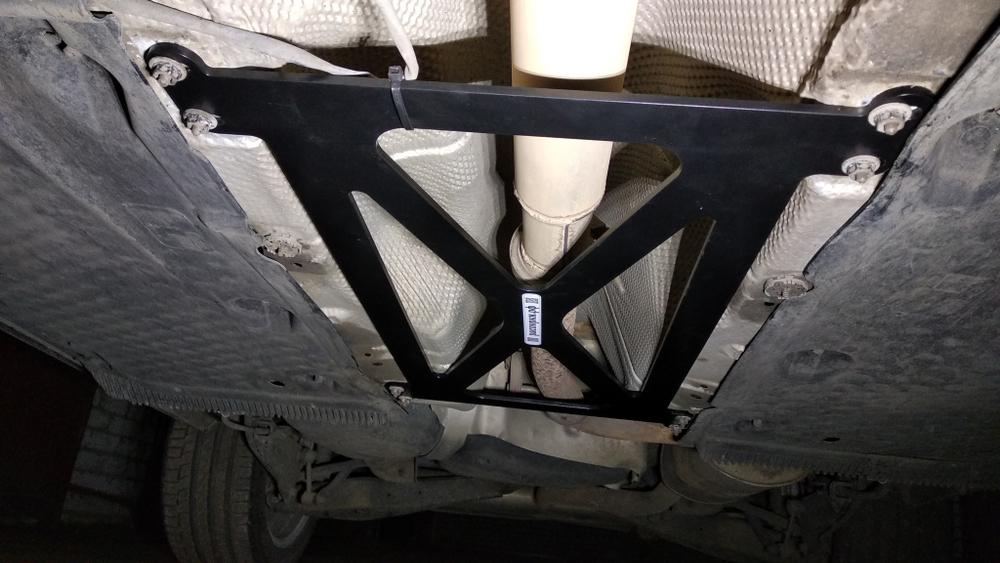 Усилитель жесткости нижний плоский Seat Leon 2, Skoda Octavia 2 II (A5) и Volkswagen Golf 6 (VI) (ПОД ЗАКАЗ)