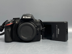 Nikon D3200 Body 14.200 кадров