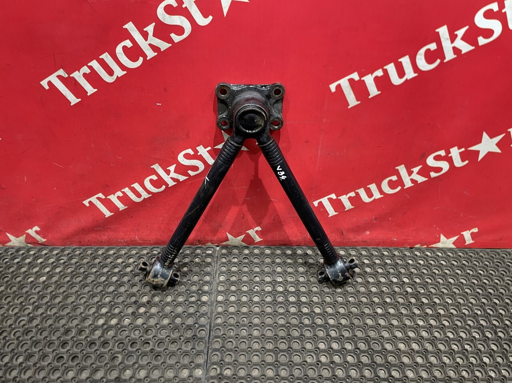 Тяга реактивная V-образная