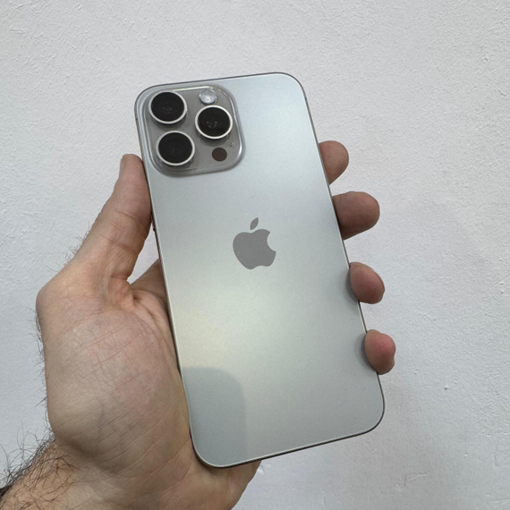 Apple iPhone 15 Pro Max 512GB 92% АКБ без ремонта без вскрытия (полный комплект)