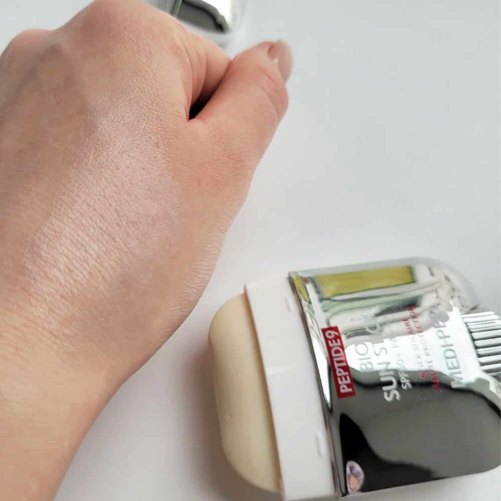 Солнцезащитный стик с комплексом пептидов Medi-Peel Peptide 9 Bio Sun Stick SPF50+PA+++ 20 г