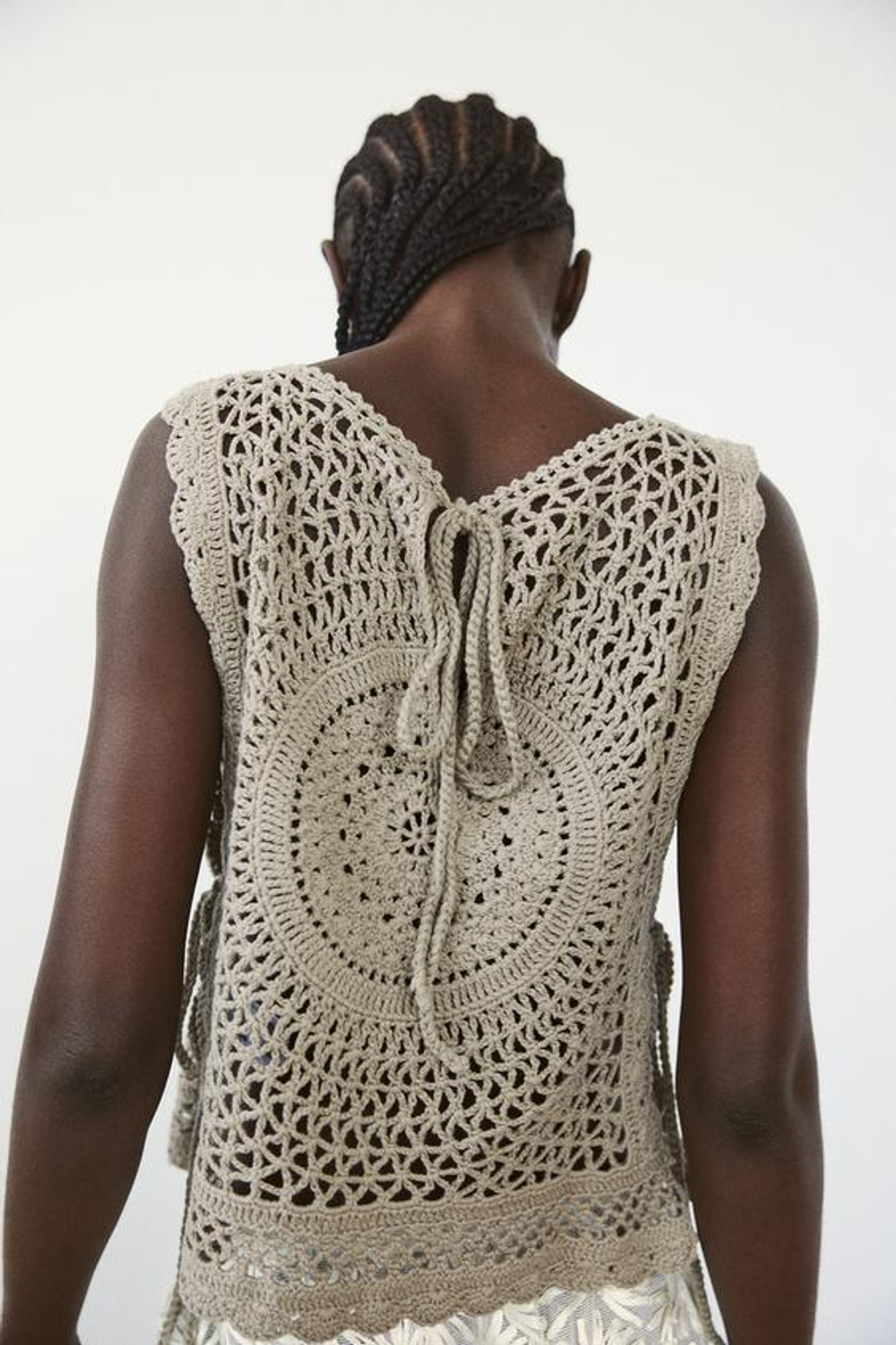 ZARA ТРИКОТАЖНЫЙ ТОП ИЗ КРУЖЕВА КРОШЕ С ЗАВЯЗКАМИ, ЛИНЯЛЫЙ ЗЕЛЕНЫЙ