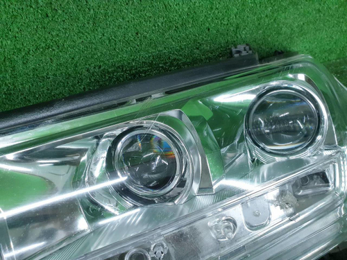 Фара левая Toyota Land Cruiser 200 (2015-2021) LED