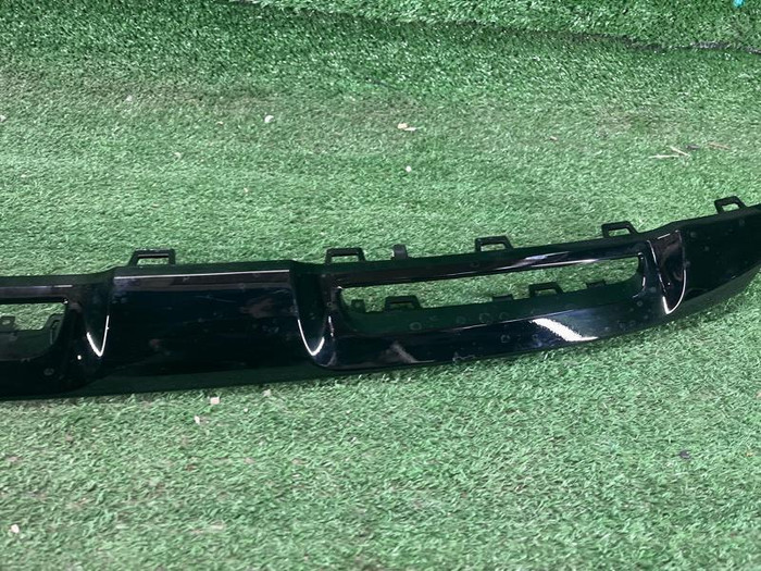 Молдинг перед. бампера Mercedes GLS x167 19-23 AMG