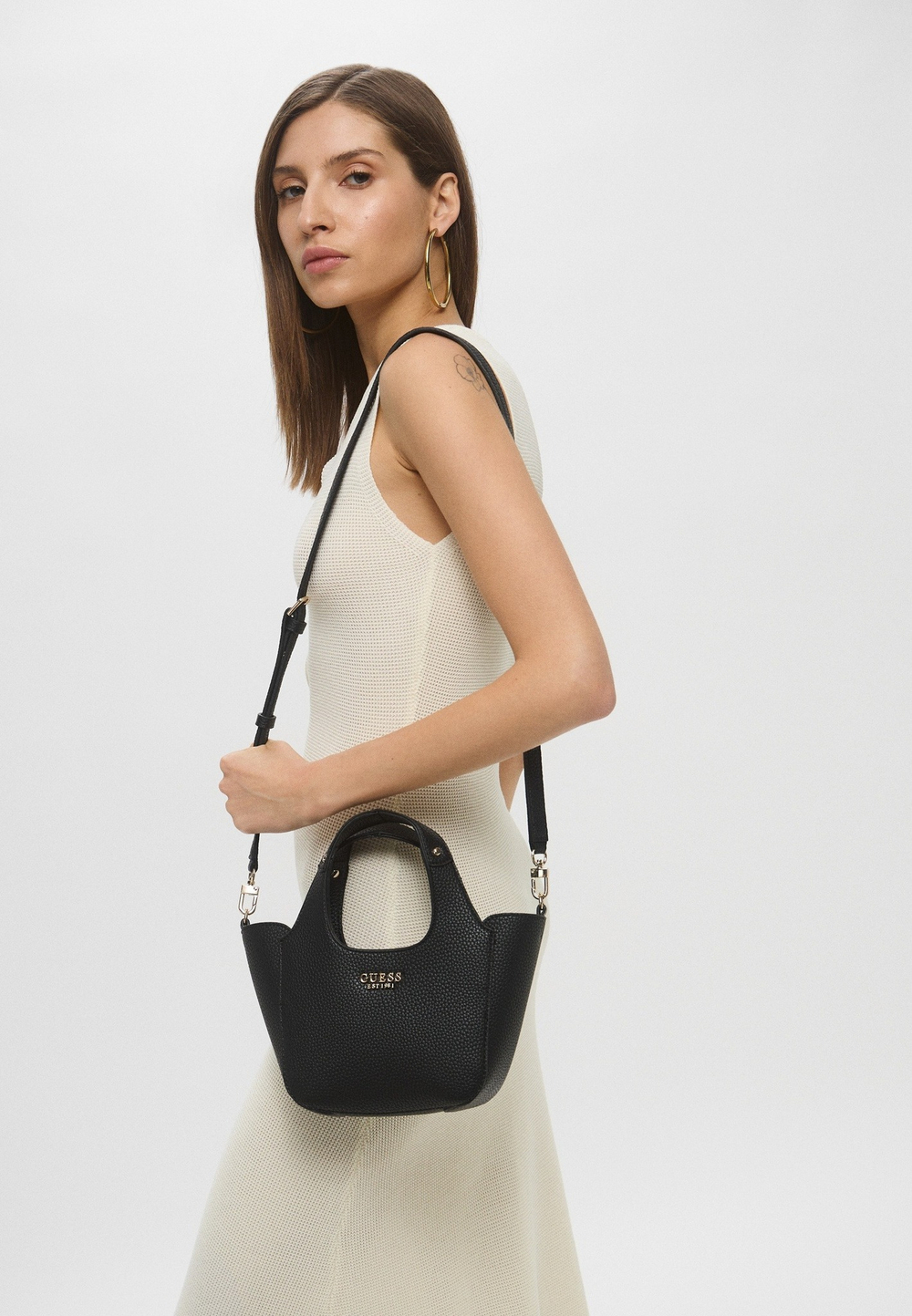 Сумка  женская  GUESS