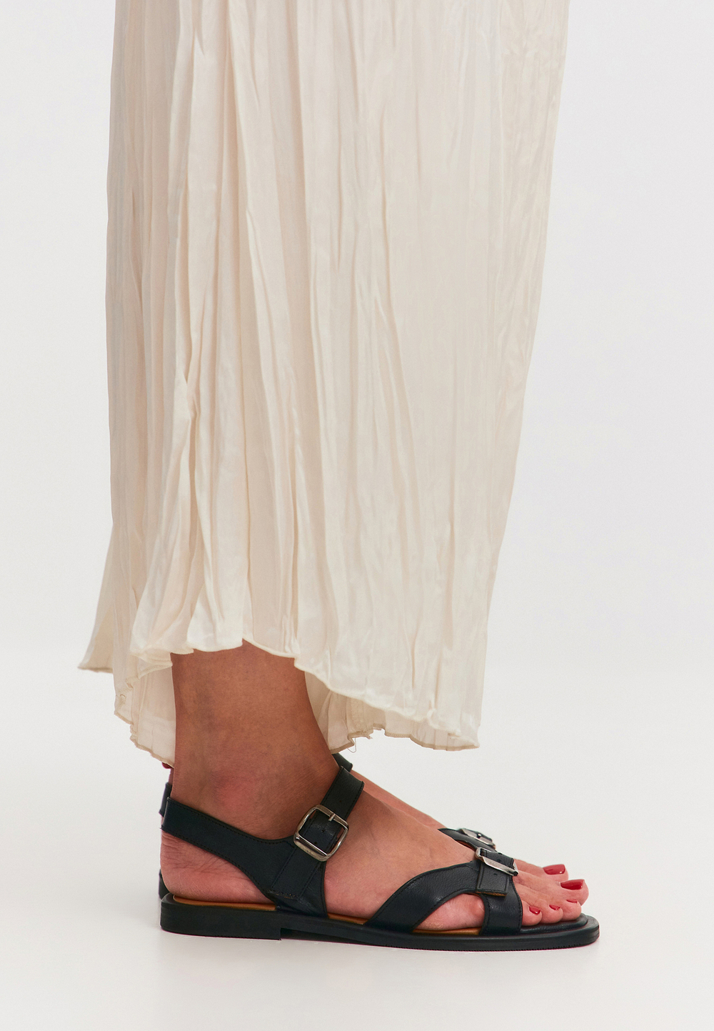 Босоножки // Susan // Black