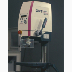 Настольный сверлильный станок Optimum OPTIdrill DX15V