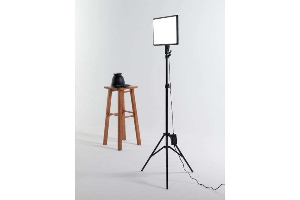 Осветитель светодиодный Raylab RL-46 360 3000-6000К c пультом