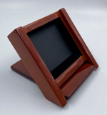 Футляр деревянный‑трансформер 93,4x102x23 мм.