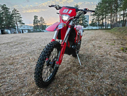 Мотоцикл кроссовый эндуро REGULMOTO Holeshot Red Edition