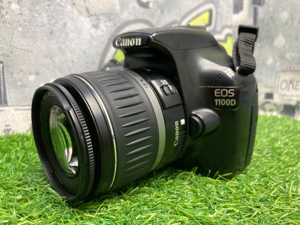 Canon 1100D kit 18-55mm 3.5-5.6 ll 15.000 кадров